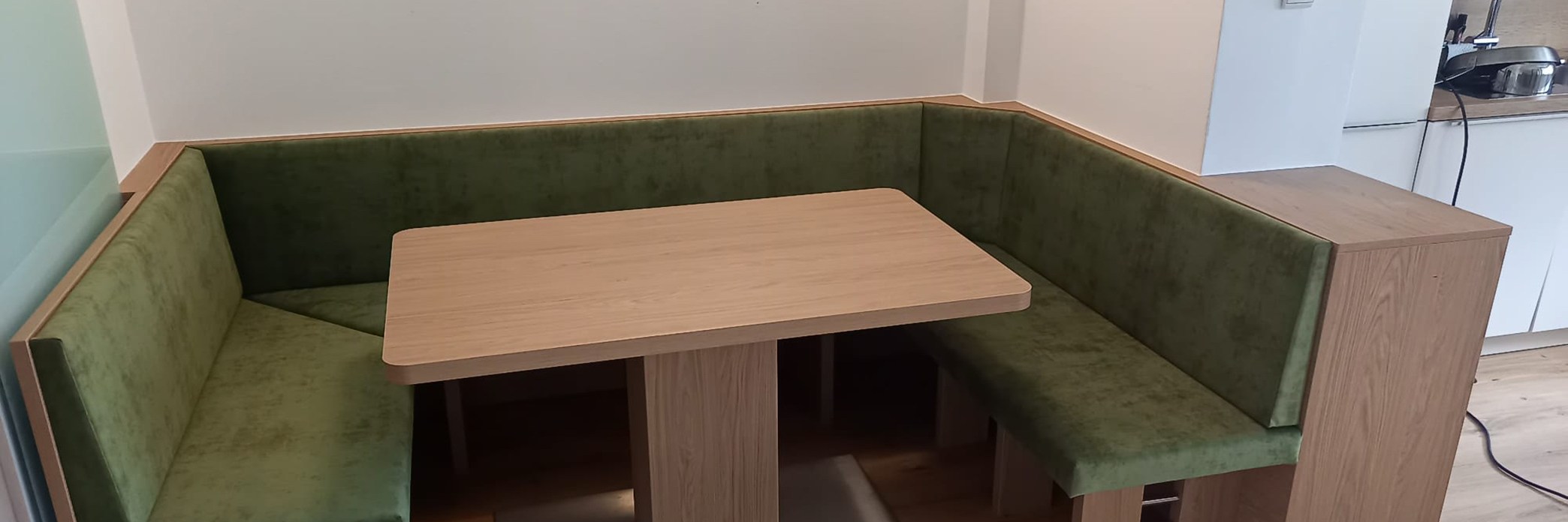 Präsentationsansicht der Firma Brauneder Tischlermontagen e.U.