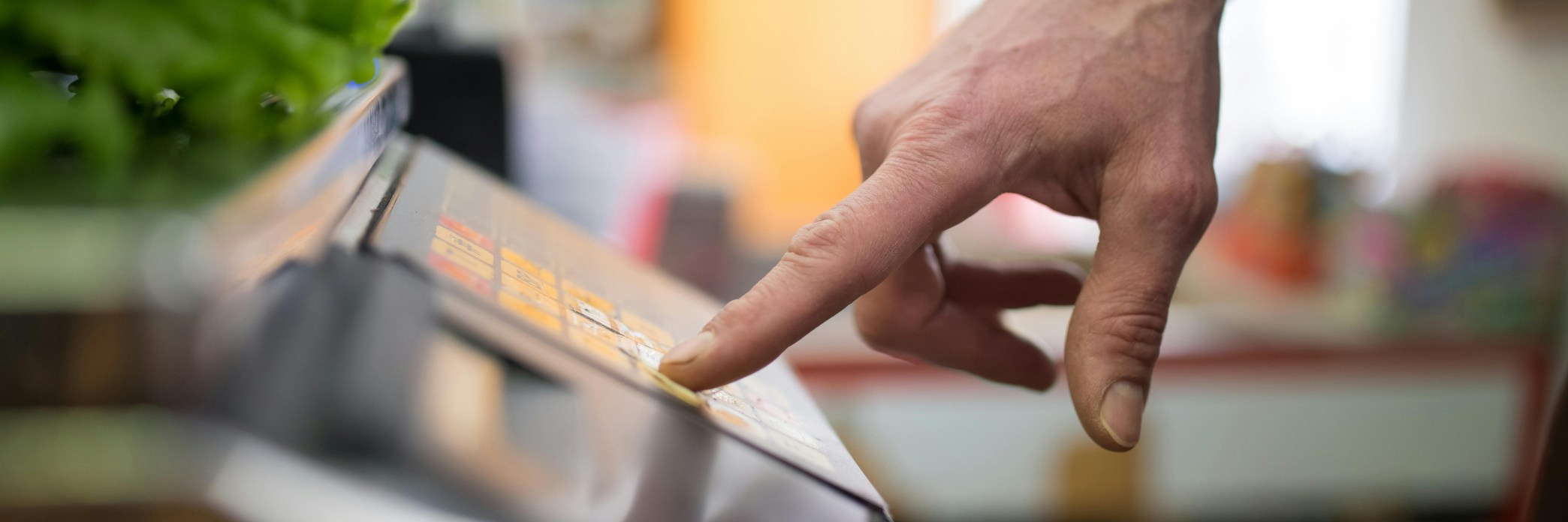 Präsentationsansicht der Firma Christian Logar 
Waagen – Lebensmittelmaschinen – Service